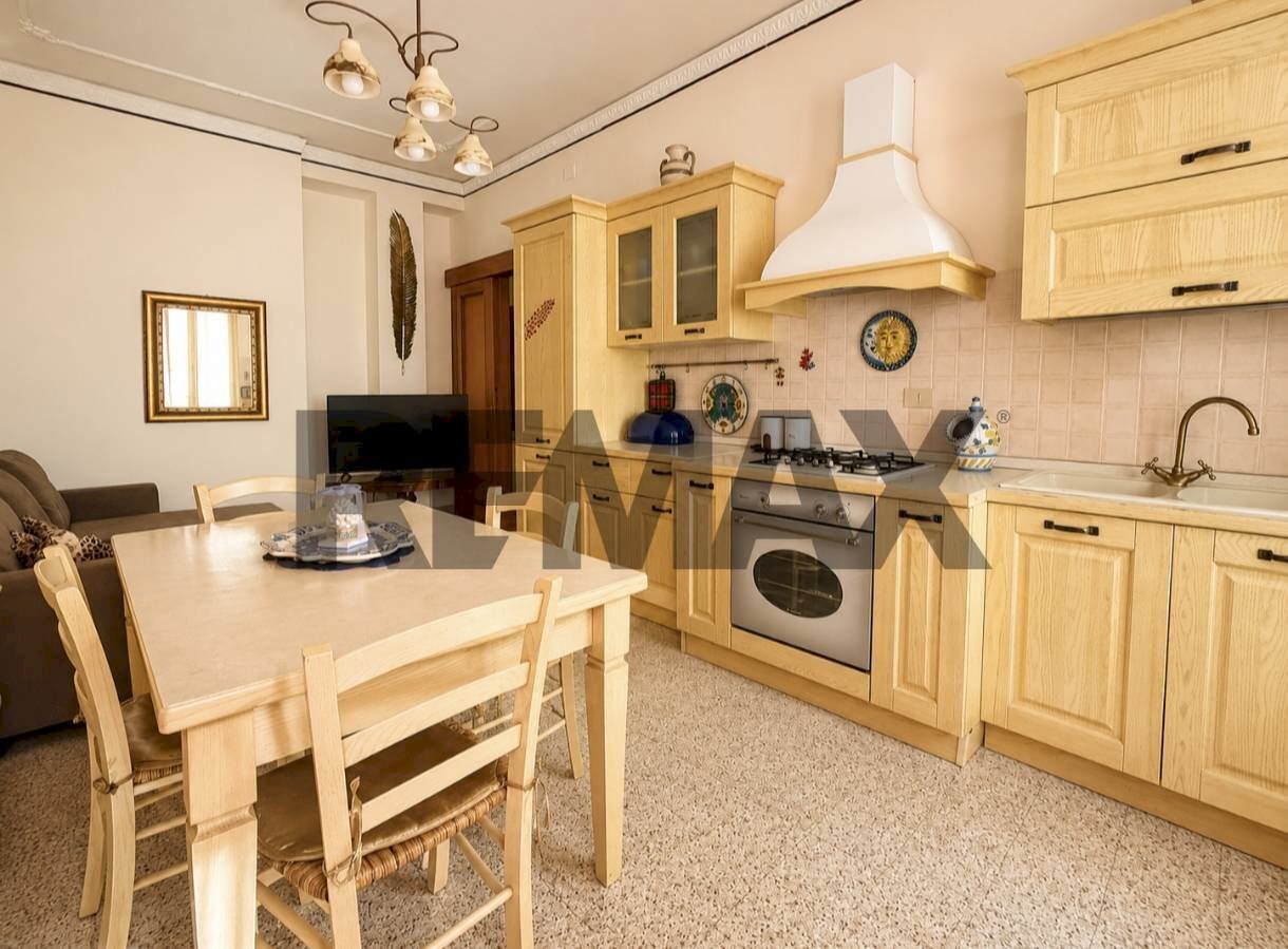 Cucina - Trilocale Via Tenente Mannina Salvatore
 
4, Trapani - foto 1