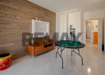 Soggiorno - Three-room apartment corso Vittorio Emanuele
 
123/B, Bitonto - photo 7