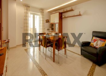 Sala da pranzo - Three-room apartment corso Vittorio Emanuele
 
123/B, Bitonto - photo 8