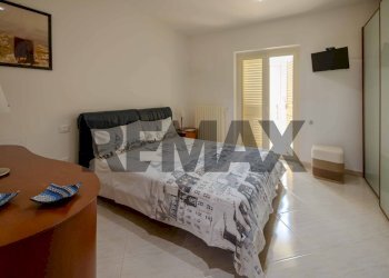 Camera / camera da letto - Three-room apartment corso Vittorio Emanuele
 
123/B, Bitonto - photo 10