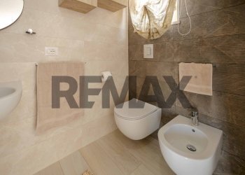 Bagno - Three-room apartment corso Vittorio Emanuele
 
123/B, Bitonto - photo 16