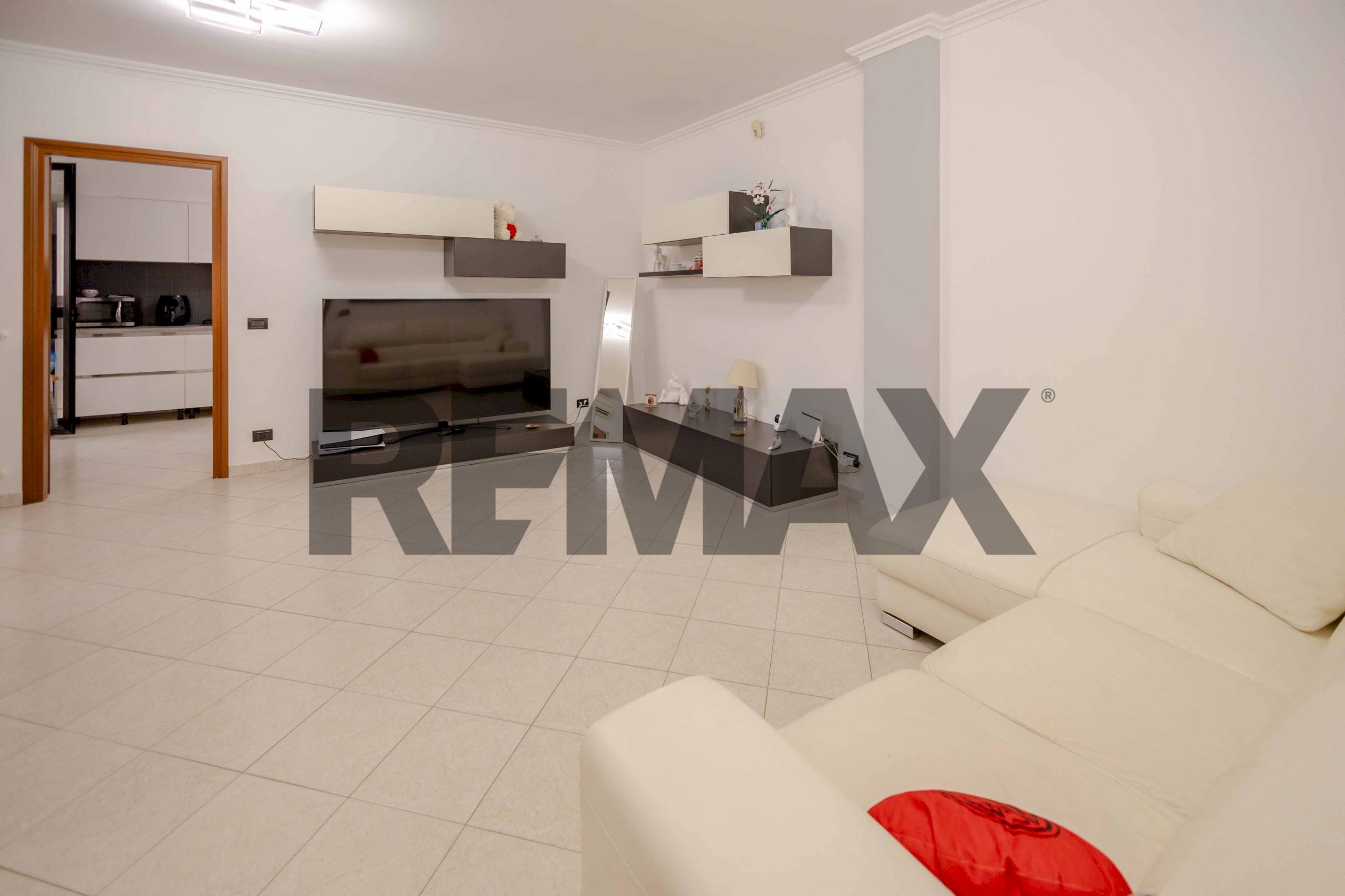 Soggiorno - Casa semi indipendente Vico Zanella
4/6, Triggiano - foto 2