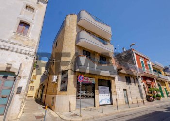 Edificio all\'aperto - Casa semi indipendente Vico Zanella
4/6, Triggiano - foto 13