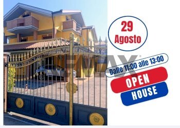 Edificio all\'aperto - Villa VIA VESPUCCI
 
6, Montesilvano - photo 1