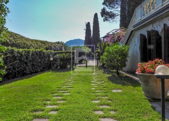 Foto 4 - Quadrilocale Via del Fontanone
 
2, Gardone Riviera - foto 4