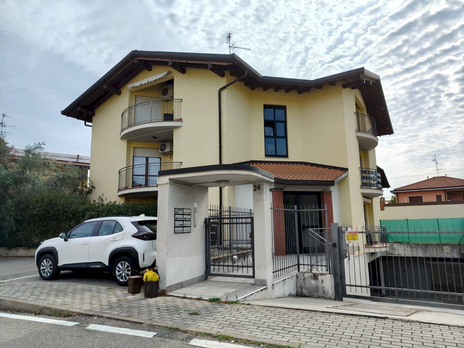 Foto 1 - Bilocale Via Falcone e Borsellino
 
24, Cardano al Campo - foto 1