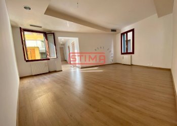 Foto 1 - Ufficio corso del popolo, Treviso - foto 1