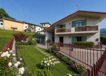 Foto 1 - Villa a Schiera LEOPARDI
 
20, Sant'Omobono Terme - foto 1