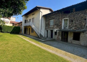 Foto 1 - Rustico F.LLI CERVI
 
2, Scanzorosciate - foto 1