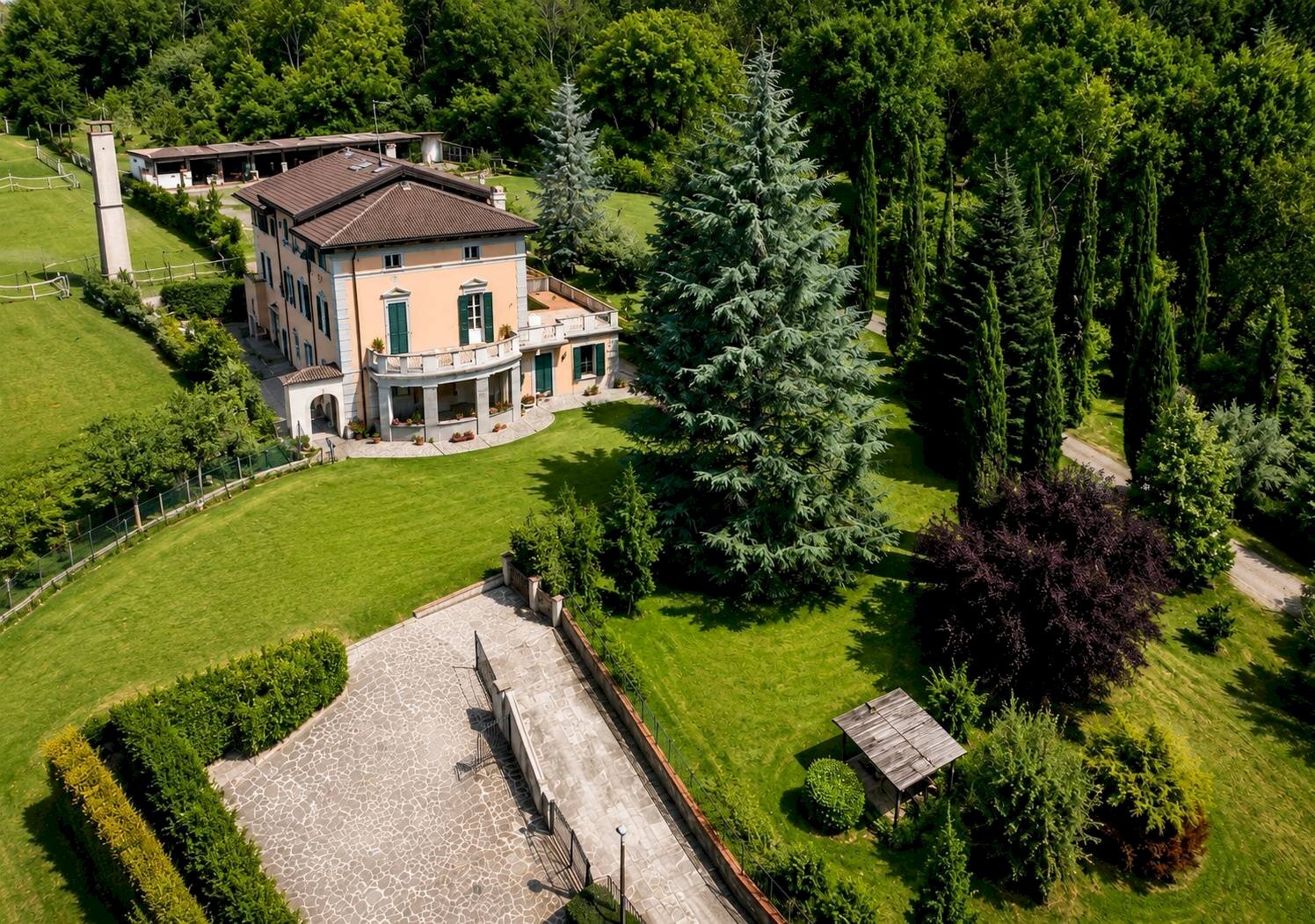 Foto 1 - Villa Via Mirabella
 
17, Torre Boldone - photo 1