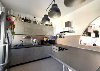 Four-room apartment Viale Santorre di Santarosa, Riccione - photo 17