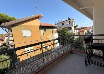Four-room apartment Viale Santorre di Santarosa, Riccione - photo 20