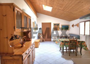 Sala da pranzo - Agriturismo Via Castello
 
10, Toscolano-Maderno - photo 27