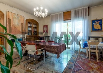 Sala da pranzo - Villa via Comandini
 
7, Cattolica - foto 21