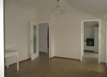 Soggiorno - Three-room apartment via Guglielmo Oberdan, Brescia - photo 8