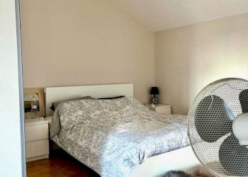Camera da letto - Three-room apartment via Guglielmo Oberdan, Brescia - photo 21