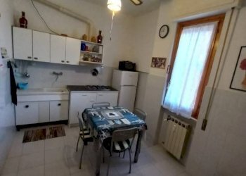 Cucina - Bilocale via Magnone, 129, Ceriale - foto 16