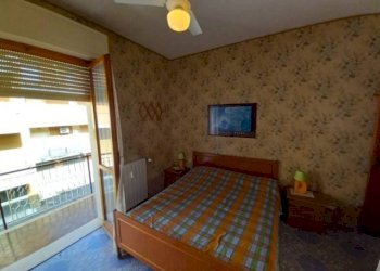 Camera da letto - Bilocale via Magnone, 129, Ceriale - foto 19