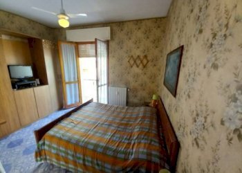Camera da letto - Bilocale via Magnone, 129, Ceriale - foto 20