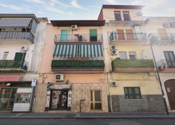 ESTERNO PALAZZO - Trilocale Via Vittorio Veneto
 
277, Napoli - foto 2