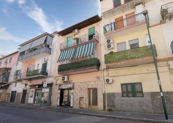 ESTERNO PALAZZO - Trilocale Via Vittorio Veneto
 
277, Napoli - foto 3