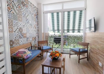 TERRAZZINO LATO CUCINA - Trilocale Via Vittorio Veneto
 
277, Napoli - foto 15