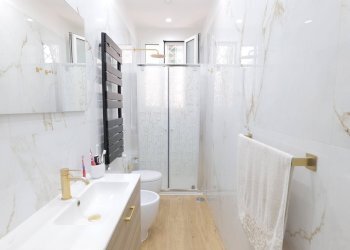 BAGNO 2 - Trilocale Via Vittorio Veneto
 
277, Napoli - foto 35