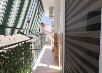 BALCONE - Trilocale Via Vittorio Veneto
 
277, Napoli - foto 41