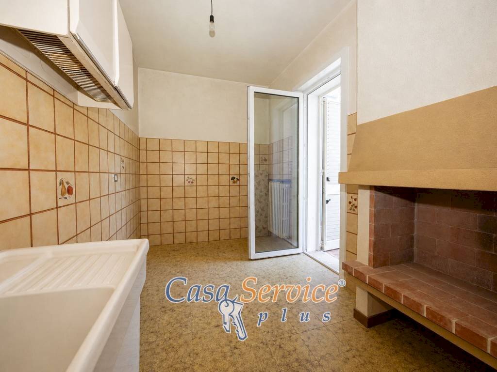 Cucina - Four-room apartment via Vecchia Matino, Casarano - photo 2
