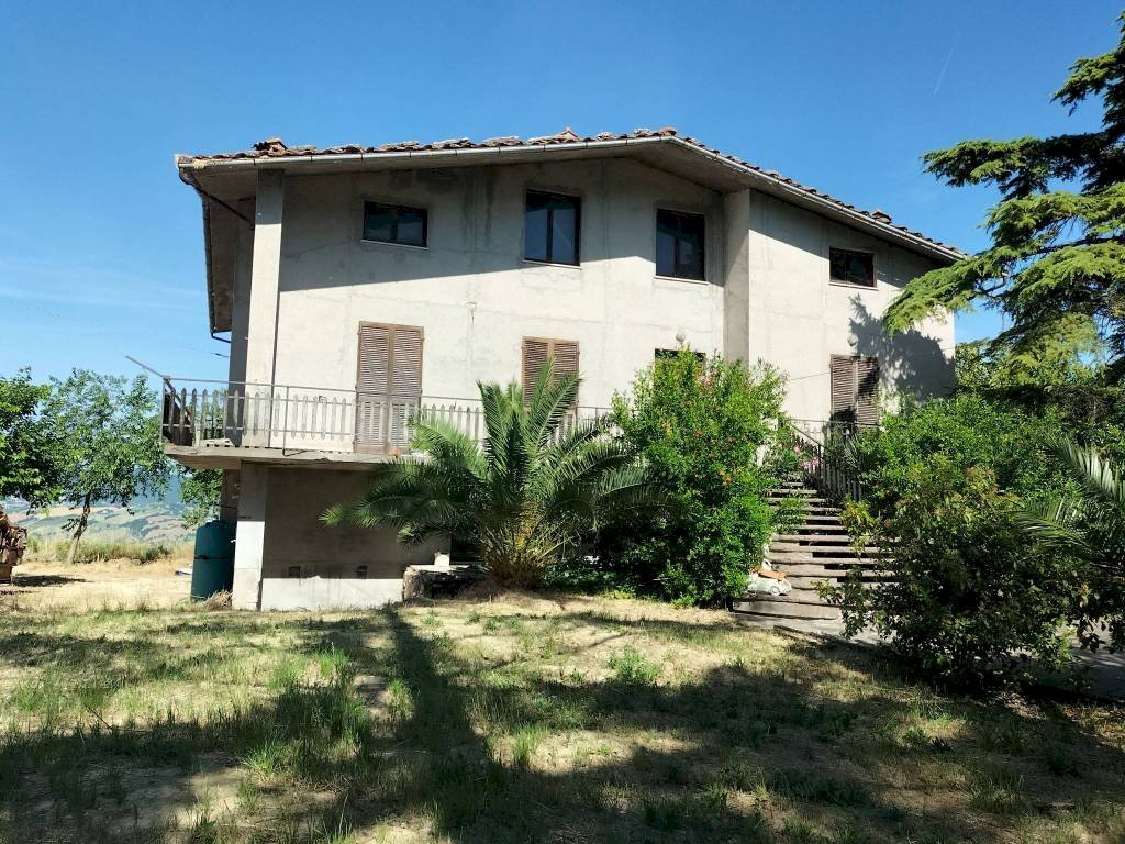 Facciata - Villa contrada Gioncare, Poggio San Marcello - foto 3