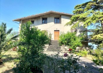 Facciata - Villa contrada Gioncare, Poggio San Marcello - foto 1