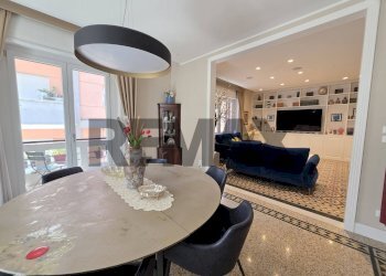 Sala da pranzo - Appartamento Via Calabria
 
16, Cosenza - foto 7
