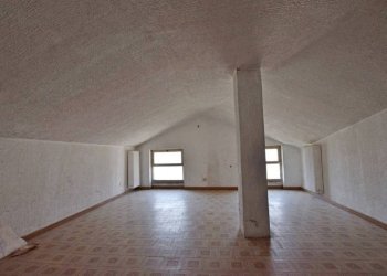 Stanza non arredata - Casa indipendente via delle Avagnine, 88, Mondovì - foto 37
