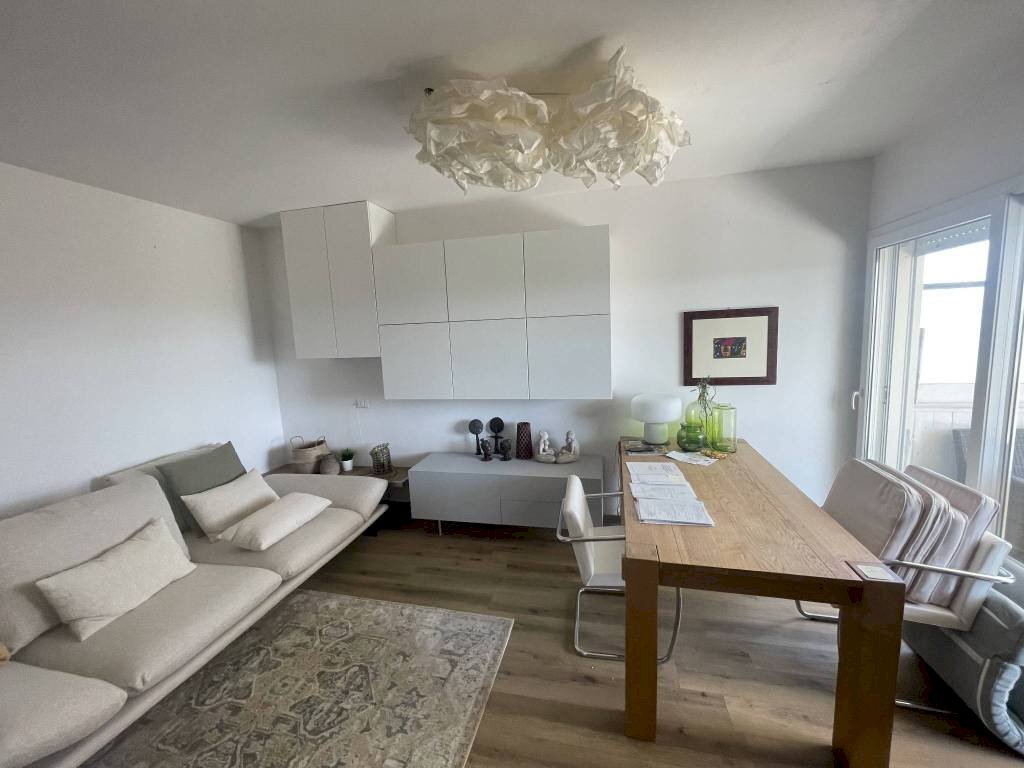 Soggiorno - Attico via Volano, Ravenna (zona Porto Corsini) - foto 2