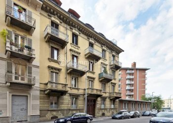 Facciata - Bilocale via Carlo Goldoni, 3, Torino (zona Vanchiglia) - foto 14