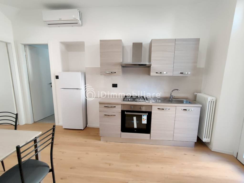 Cucina - Appartamento via Rivarossa, 28, Torino (zona Barriera Milano) - foto 3