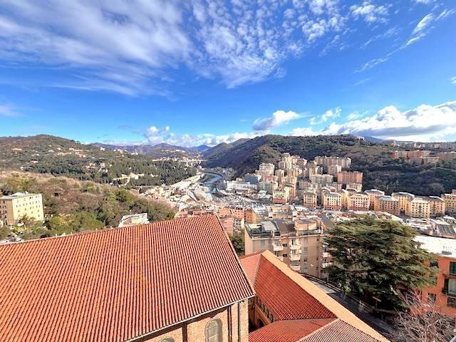 Vista - Appartamento via Antonio Burlando, 27, Genova (zona Staglieno) - foto 1