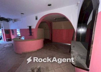 Interno non residenziale - Negozio via Roviano, 57, Roma - foto 5