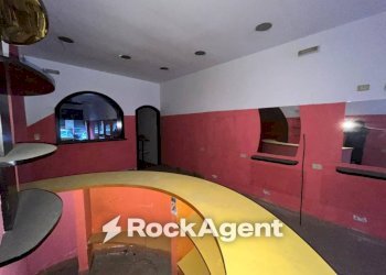 Interno non residenziale - Negozio via Roviano, 57, Roma - foto 6
