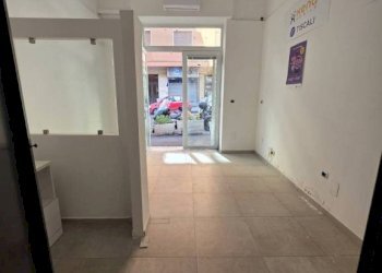 Interno non residenziale - Negozio via Santa Maria della Libera, Napoli (zona Vomero) - foto 3