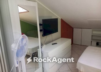 Camera da letto - Attico via Fratelli Cervi, 41, Trezzano Rosa - foto 12