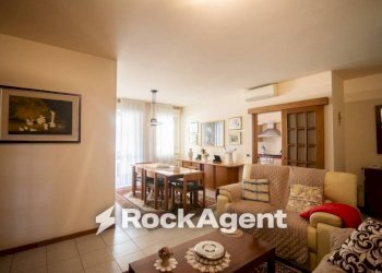 Salone - Four-room apartment Fano - photo 28
