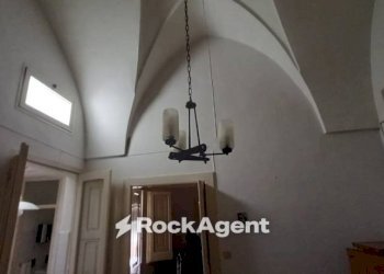 Corridoio - Four-room apartment via F. Bandiera, Corte I, Casarano - photo 15