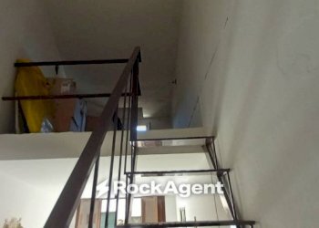 Interno palazzo - Four-room apartment via F. Bandiera, Corte I, Casarano - photo 23