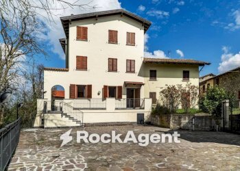Facciata - Two-room apartment Frazione Camolino, Montesegale - photo 1