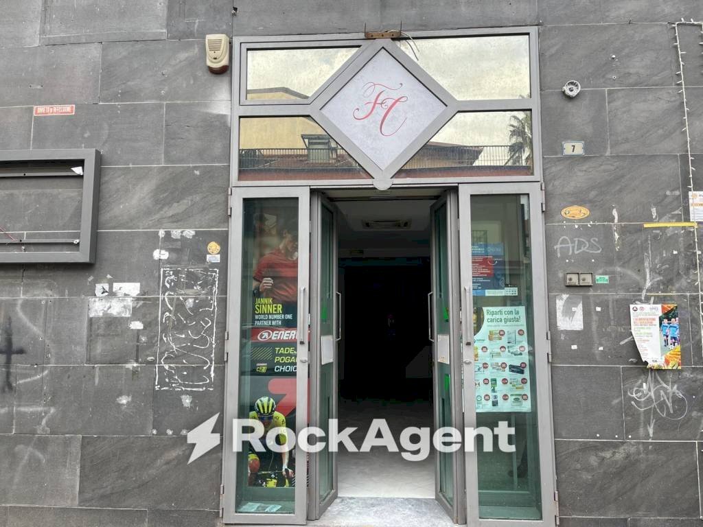 Facciata - Shop via dei Goti, 7, Angri - photo 1