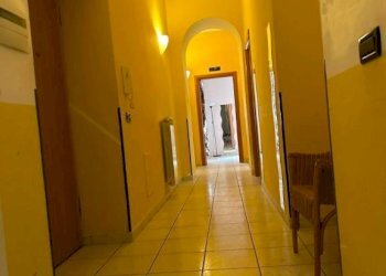 Corridoio - Trilocale corso Vittorio Emanuele II, 233, Nocera Inferiore - foto 14