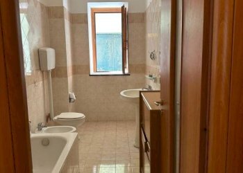 Bagno - Trilocale corso Vittorio Emanuele II, 233, Nocera Inferiore - foto 19