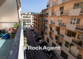 Balcone - Appartamento via Leonardo Gallucci, Catanzaro - foto 6