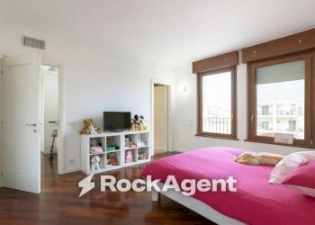 Camera da letto - Four-room apartment via Madonna della Neve, 5, Bergamo - photo 13